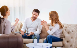 Anh em ruột thịt, dẫu tình thâm đến mấy cũng có 3 việc tuyệt đối đừng giúp: Giúp sai là mất tình, hại thân!