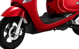 Trải nghiệm xe máy điện giá 24,9 triệu đồng ở Việt Nam thiết kế xinh xắn, động cơ đẳng cấp, đi 75 km/lần sạc, rẻ hơn Vision, chỉ ngang xe số Wave Alpha thích hợp đi trong đô thị