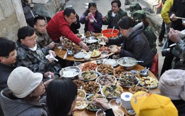 Cha mẹ mất, tôi từ chối cho anh em về nhà ăn Tết: Đau đớn nhưng cần thiết