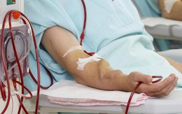 5 sai lầm khi uống nước có thể gây suy thận, nhiều người Việt vẫn mắc phải