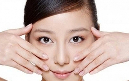 Massage mặt đúng cách: Bí quyết nâng cơ, xóa nhăn ít người biết