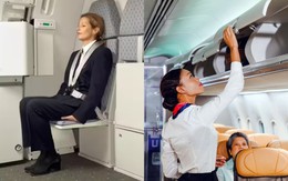 Lý do tiếp viên hàng không luôn ngồi lên bàn tay mình khi máy bay cất, hạ cánh