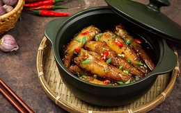 Bí mật món cá kho tuyệt đỉnh: Tại sao yếu tố này trong gian bếp lại tỷ lệ thuận với thành công bên ngoài?
