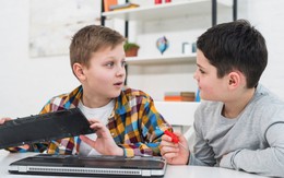 Đừng mắng khi con làm 3 điều này, đó là dấu hiệu trẻ đang ngày càng thông minh