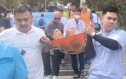 Cấp cứu du khách Trung Quốc bị ngất khi leo đảo Ti Tốp