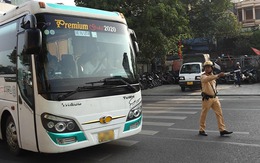 Hà Nội: Đề xuất cho phép xe du lịch 29 chỗ hoạt động 24/24h, chấm dứt cảnh khách chờ, doanh nghiệp 'xé nhỏ' đoàn