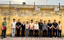 Triệt phá đường dây đánh bạc qua trang "QQ88", khởi tố 11 đối tượng