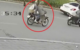 Công an Hà Nội thông báo tìm người phụ nữ đi xe máy gây tai nạn tại đường Nguyễn Khánh Toàn