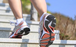 Đi cầu thang bộ mỗi ngày có đủ để giảm cân?