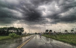 Bật mí nguyên nhân gây mưa dông kèm thời tiết cực đoan ở khu vực Bắc Bộ và Trung Bộ