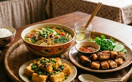 Mẹ chồng thách con dâu cầm 50k nấu cơm ngon cho 4 người: Tôi "thắng kèo" nhờ món lạ từ nguyên liệu 0 đồng