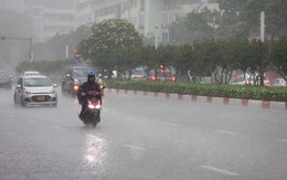 Miền Bắc lại hứng chịu những trận mưa như trút nước, khu vực nào là tâm điểm mưa lớn?