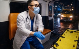 Thai phụ 37 tuổi bất ngờ đẻ rớt tại nhà trọ, bé sơ sinh chào đời nặng 3kg