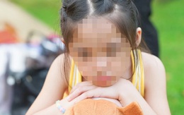 Bé gái 5 tuổi ngực to bất thường, phát hiện nang buồng trứng gây dậy thì sớm