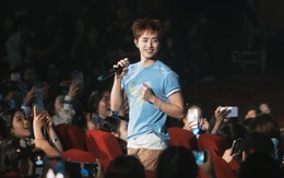Nam vũ công Kpop bất ngờ trở về nước trở thành ca sĩ nổi danh showbiz Việt
