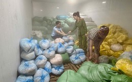 Phát hiện kho hàng chứa hơn 14 tấn bì lợn không rõ nguồn gốc xuất xứ