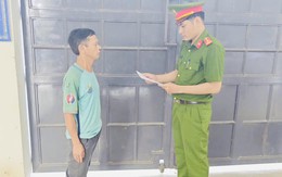 Trộm xe máy ngay trước cổng trụ sở công an