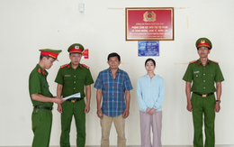 Khởi tố 2 đối tượng sản xuất, bán lượng lớn nước hoa giả mang các nhãn hiệu nổi tiếng COCO CHANEL, DIOR, LELABO