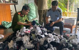 Hà Nội: Triệt phá điểm tập kết hơn 5.400 sản phẩm Nike, Adidas, Puma giả mạo bên bờ sông Nhuệ