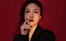 Vợ Phan Đinh Tùng gây chú ý