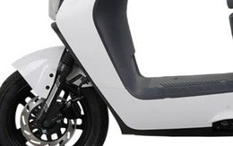 Xe máy điện giá 27,8 triệu đồng gu thiết kế hiện đại, đi 100 km/lần sạc, màn 7 inch, rẻ hơn Vision dễ dàng đi trong đô thị