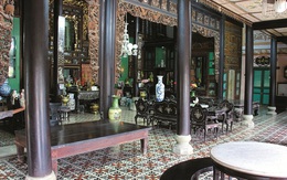 Bí mật 'tựa sơn': Vì sao bàn thờ bắt buộc phải tựa lưng vào tường?
