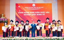 Những sinh viên ngành luật đầu tiên ở Huế được đào tạo song ngữ tốt nghiệp