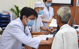 Bảng lương mới nhất của bác sĩ, y sĩ, y tá từ 1/7/2026, sau khi áp dụng mức lương mới