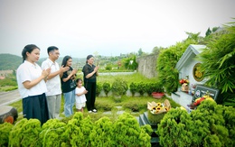 Trước Ngày Gia đình Việt Nam 28/6, nhiều gia đình ở Hà Nội chọn cách đặc biệt này để giáo dục con cháu về cội nguồn