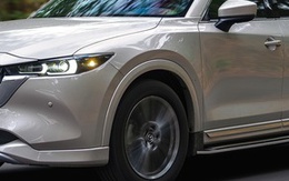 Loạt xe gầm cao giảm giá sốc tới 300 triệu đồng, cơ hội hiếm mua SUV cao cấp giá bình dân