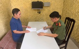 Khởi tố, bắt tạm giam Giám đốc và Tổng biên tập NXB Hội nhà văn liên quan vụ cuốn sách 'Chuyện với Thanh'