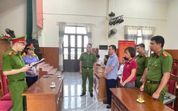 Ninh Bình: Bắt cựu chủ tịch xã và 3 thuộc cấp gây thất thoát hơn 1,4 tỷ đồng ngân sách