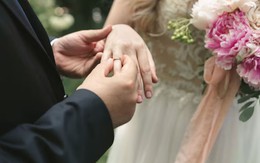Nhà gái trao hồi môn gần 31 tỷ đồng vẫn không khiến chú rể vui vẻ trong ngày cưới