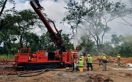Khoan sâu gần 400m dưới lòng đất, phát hiện thân quặng vàng - đồng chất lượng cao, mở ra kỳ vọng khai thác quy mô lớn