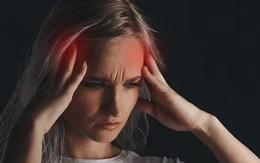 Người phụ nữ 59 tuổi đau đầu nhiều năm, đi khám phát hiện u não