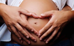 Quan hệ khi mang thai 3 tháng đầu dễ gây sảy thai, đúng hay sai?