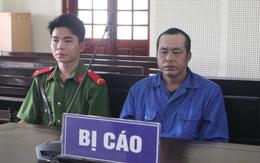 Bị đuổi khỏi nhà, người đàn ông dùng kéo tấn công tình nhân