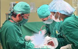 Người đàn ông 56 tuổi phát hiện sỏi san hô gây ứ nước ở thận từ dấu hiệu nhiều người Việt mắc phải