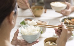 Người bệnh tiểu đường ăn cơm trắng thế nào để kiểm soát đường huyết?