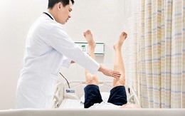 Người đàn ông đang khỏe mạnh bất ngờ đột quỵ, bác sĩ cảnh báo dấu hiệu nhiều người bỏ qua