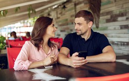 Cảm xúc thay đổi nhanh như chớp: 5 cung hoàng đạo nữ có trái tim cực kỳ nhạy cảm