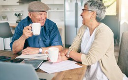 Càng về già càng phải kín miệng: 3 chuyện tuyệt đối không nên tiết lộ