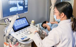 Bé gái 7 tuổi đi khám sức khỏe bất ngờ phát hiện dậy thì sớm