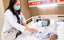 Người phụ nữ 65 tuổi hai lần giải phẫu bệnh mới phát hiện ung thư ‘ẩn mình’ trong khối u lành tính
