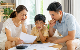 Vay mượn, bán nhà để con học trường quốc tế, vợ chồng tôi chỉ trụ được 2 năm