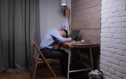 Sếp tôi không ép làm thêm giờ nhưng giao lượng công việc bằng hai người