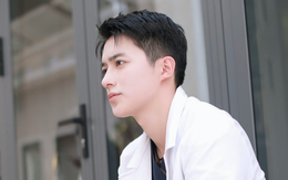 'Nam thần' Y Hà Nội gây sốt: IELTS 8.0, chọn ngành ung thư, từng muốn bỏ học