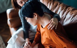 Vì sao chăm sóc cha mẹ già khó hơn chăm trẻ nhỏ: Người trong cuộc mới hiểu nỗi niềm này!