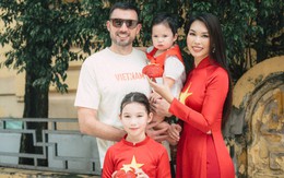Vợ chồng Hà Anh đưa 2 con ra Hà Nội mừng lễ 2/9
