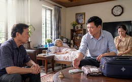 Mỗi tháng nhận 5 triệu của anh trai để ở quê chăm mẹ ốm, ngày tôi trả lại tiền kèm chiếc va li của mẹ, cả nhà lặng đi
